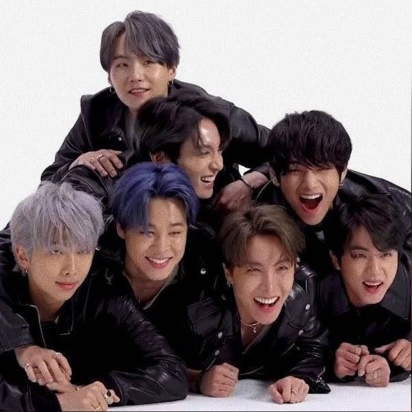 Imagem do Grupo de Whatsapp CapsArmy On🪐🇰🇷
